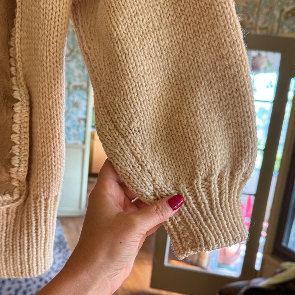 Vintage Cozy Tan and Cream Suede New Zealand Shearling Leather Women's Cardigan - Picture 10 of 16